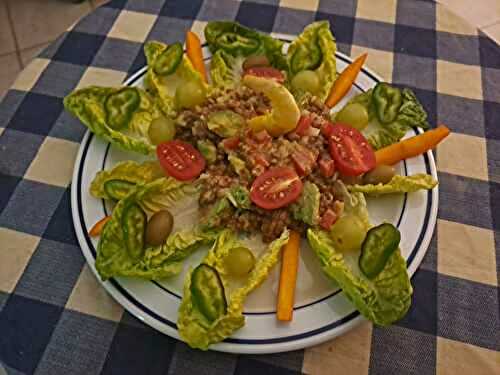 Salade composée de lentilles et sucrines garnies