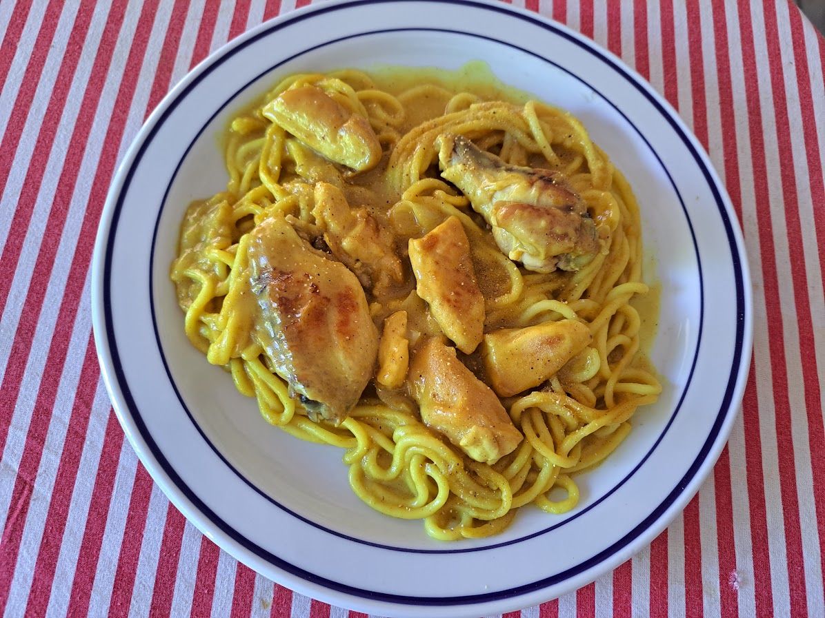 Poulet au citron et tagliatelle fraîches à la sauce citron