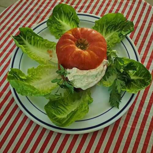 Tomates farcies au thon et aux œufs durs au yaourt grec