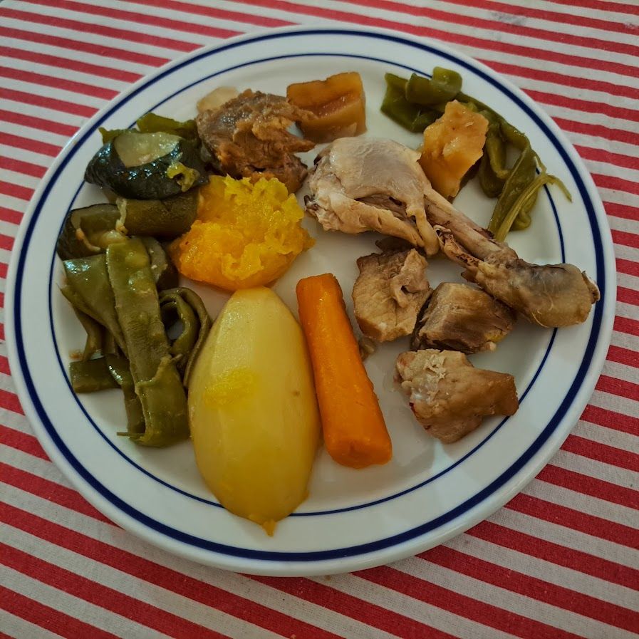 « Poule au pot » estivale andalouse– Puchero estival andaluz