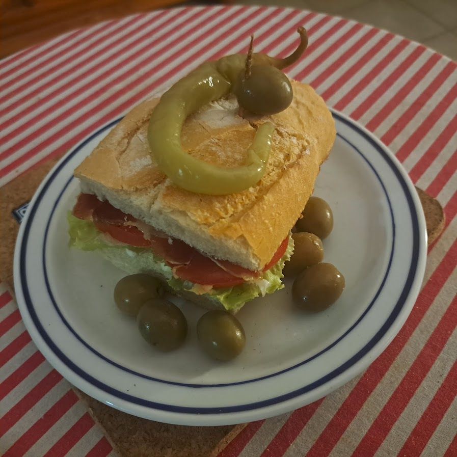 Sandwich andalou au jambon serrano