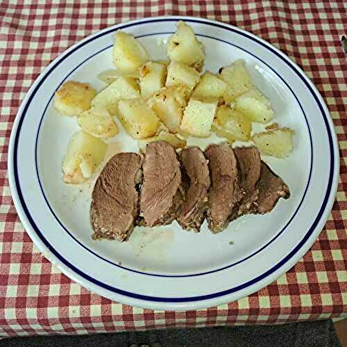 Magret de canard flambé à l’Armagnac et pommes de terre sautées