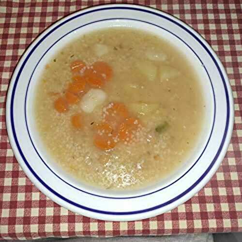 Soupe de poulet et carottes au quinoa