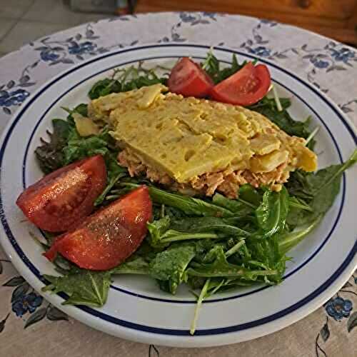 Tortilla de pommes de terre et oignons au thon à l’huile
