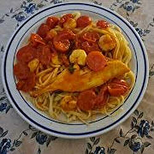 Filets de courbine et gambas aux tomates cerise et tagliatelle