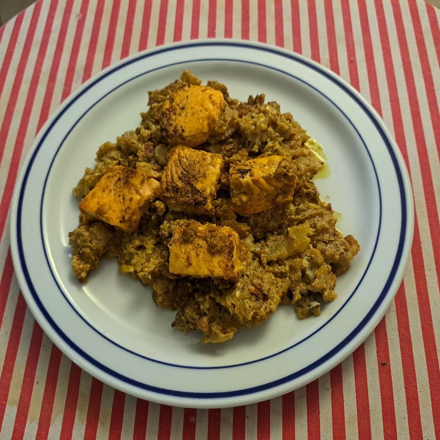 Pavés de saumon au curry et purée de patates et brocoli au curry