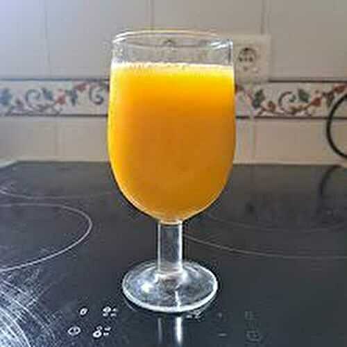 Daïquiri de jus mangue et d’ananas au rhum