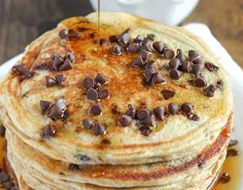 Des délicieuses crêpes santé de blé entier et yogourt grec (et pépites de chocolat!)