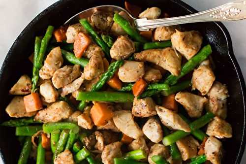 La casserole de poulet, patates douces et asperges (Super santé et facile à faire)