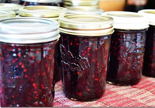 La confiture de mûres à l'ancienne est absolument délicieuse!