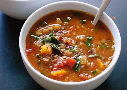 La délicieuse et facile recette de soupe santé aux lentilles!
