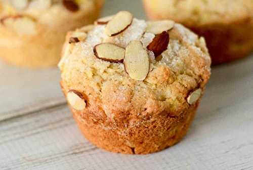 La délicieuse recette facile de muffins aux pommes et amandes!