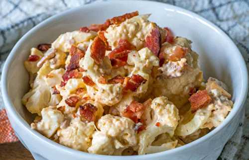 La meilleure recette de salade crémeuse aux œufs, chou-fleur et bacon!