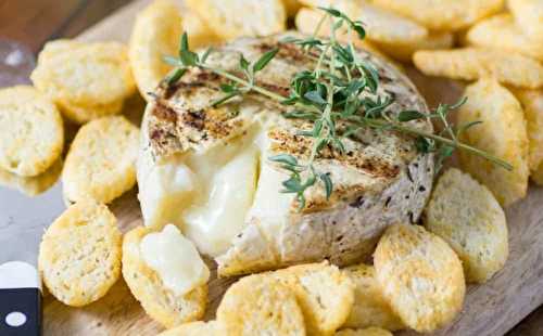 La recette absolument parfaite de brie sur le barbecue (Super facile)!