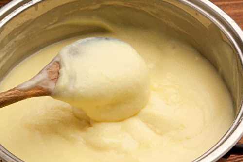 La recette de crème pâtissière la plus simple à faire!