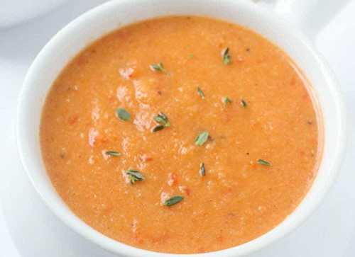 La recette facile de soupe au chou-fleur et poivrons rouges rôties!