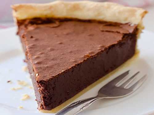 La tarte au fudge au chocolat super facile à faire!