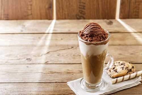 Le meilleur café glacé à la crème glacé au chocolat (Si rafraîchissant)