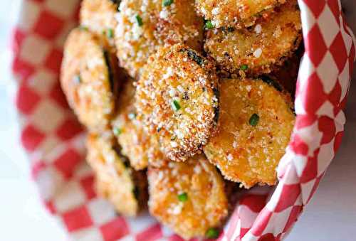 Les délicieuses chips de courgettes croustillantes au parmesan!