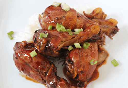 Les pilons de poulet à la sauce soja et au Coca-Cola dans la mijoteuse!