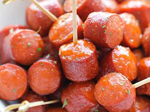 Les saucisses cocktail au ketchup dans la mijoteuse! (Incroyablement facile à faire...)