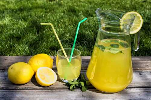 Recette de limonade maison toute fraîche (avec du vrai citron!)