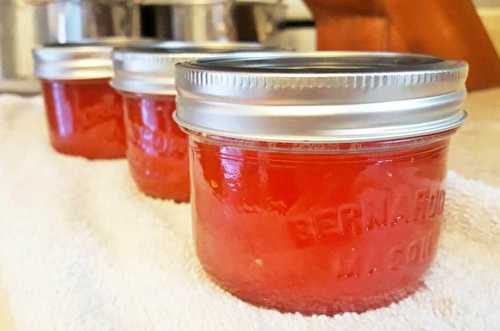 Une délicieuse conserve de confiture de melon d'eau... Très très bon!