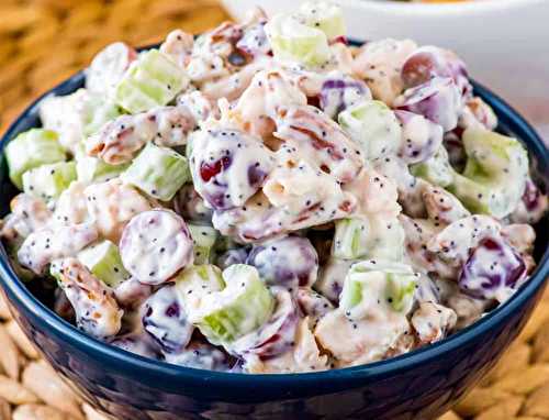 Une recette de salade de poulet aux raisins qui fait des lunchs parfaits...