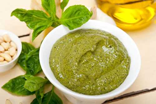 Une recette de sauce pesto maison très facile à faire!