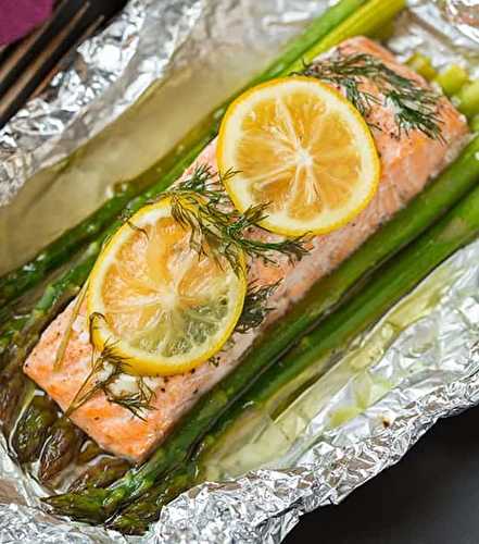 Une recette vraiment facile de saumon accompagné d'asperges!