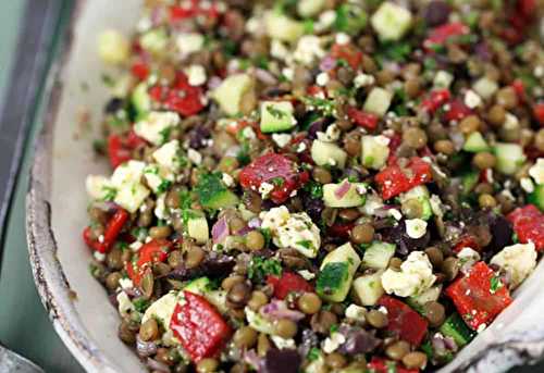 Une savoureuse salade santé de lentilles à la grecque!