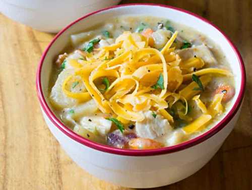 Une soupe-repas de patates et de poulet dans la mijoteuse (vraiment facile à faire!)