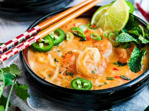 Une soupe thaïlandaise aux crevettes et lait de coco très facile à faire!