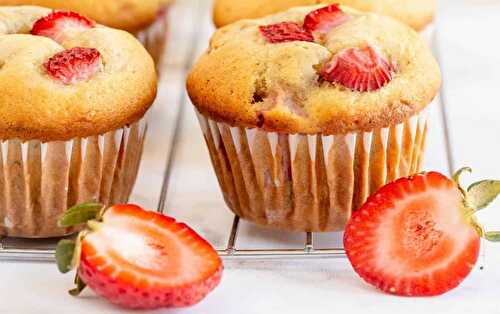 La recette facile de muffins aux fraises et bananes !