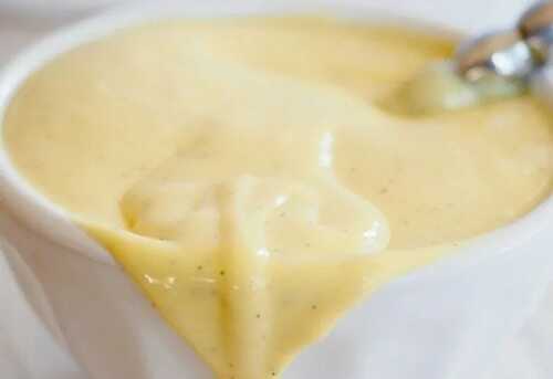 La meilleure recette de crème anglaise (Très facile à faire !)