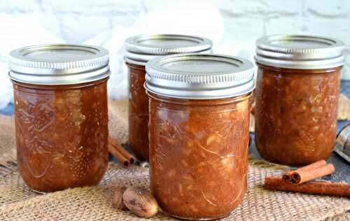 Confiture aux pommes et à cannelle