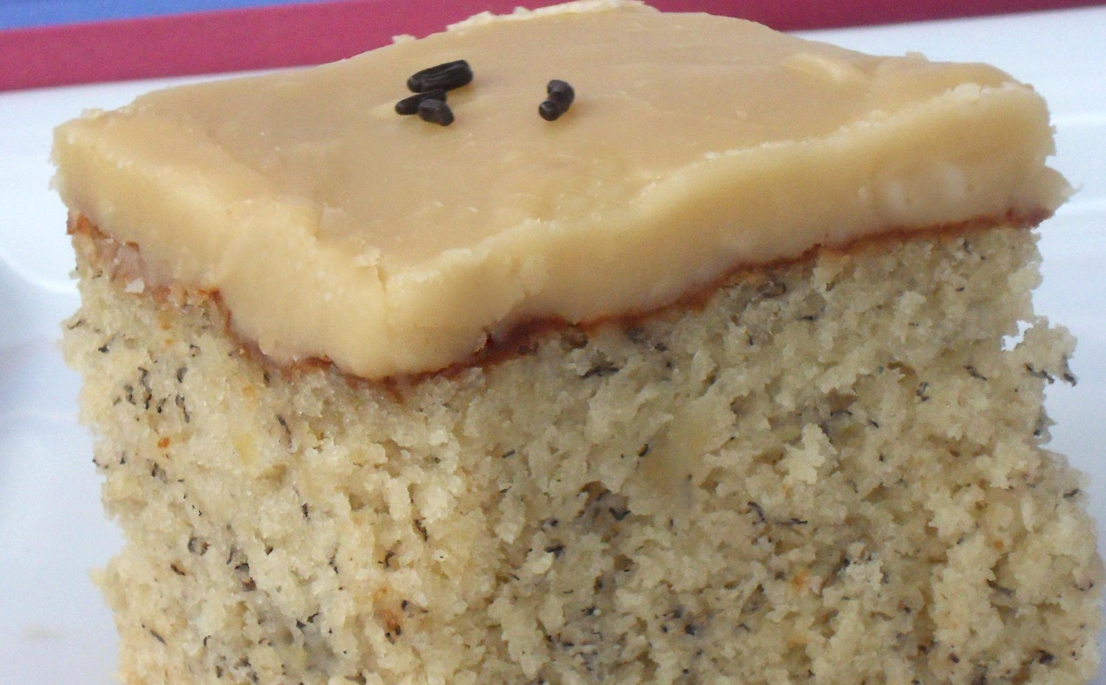 Gâteau aux bananes et son irrésistible glaçage au sucre à la crème