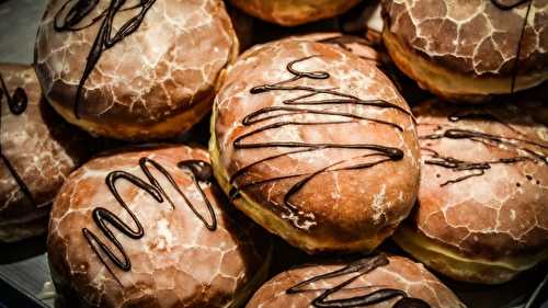 Beignets fourrés au chocolat