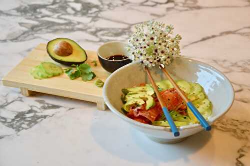 Le chirashi saumon-avocat à ma façon