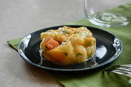 Tartare de poisson à l'huile de vanille et à la mangue