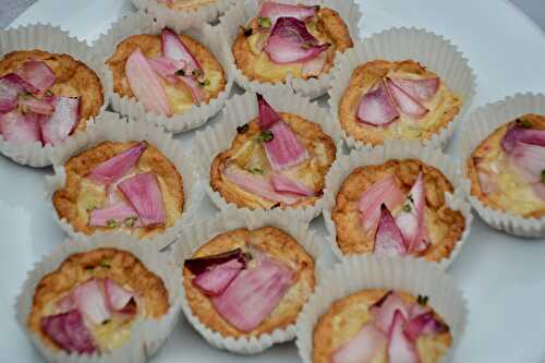 Tartes sablées parmesan aux oignons rouges et comté