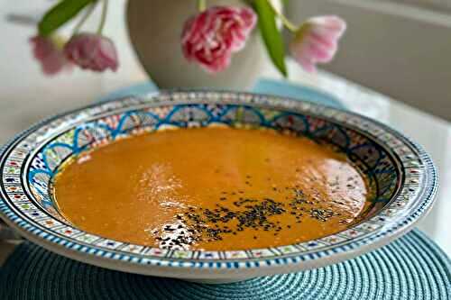 Le velouté thaï de patate douce et poivron rouge