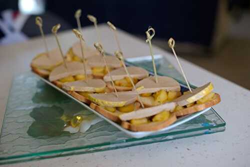 Foie gras sur lit de pommes caramélisées