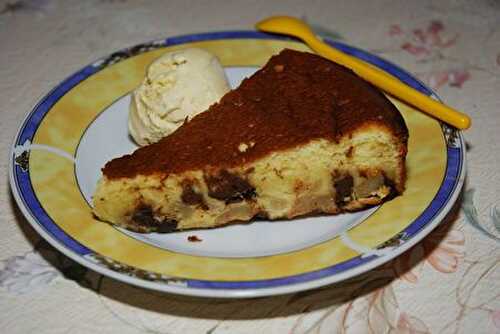 Gateau au poires et aux pépites de chocolat au lait concentré sucré