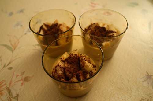 Panacotta à la pâte à spéculoos et à la poire