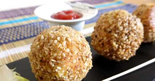 BOULETTES DE POULET EN COQUE D'AMANDES ET SÉSAME