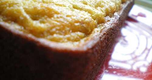 CAKE A LA BANANE ET PÉPITES DE CHOCOLAT