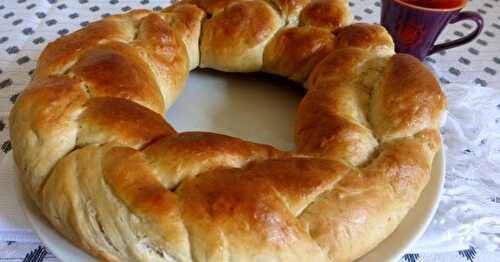 COURONNE BRIOCHÉE AU LAIT D'AMANDES ET A LA VANILLE