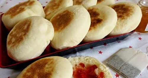 ENGLISH MUFFINS (MUFFINS PLATS)