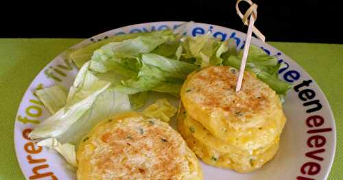 GALETTES DE MAÏS AU PARMESAN ET A LA CIBOULETTE